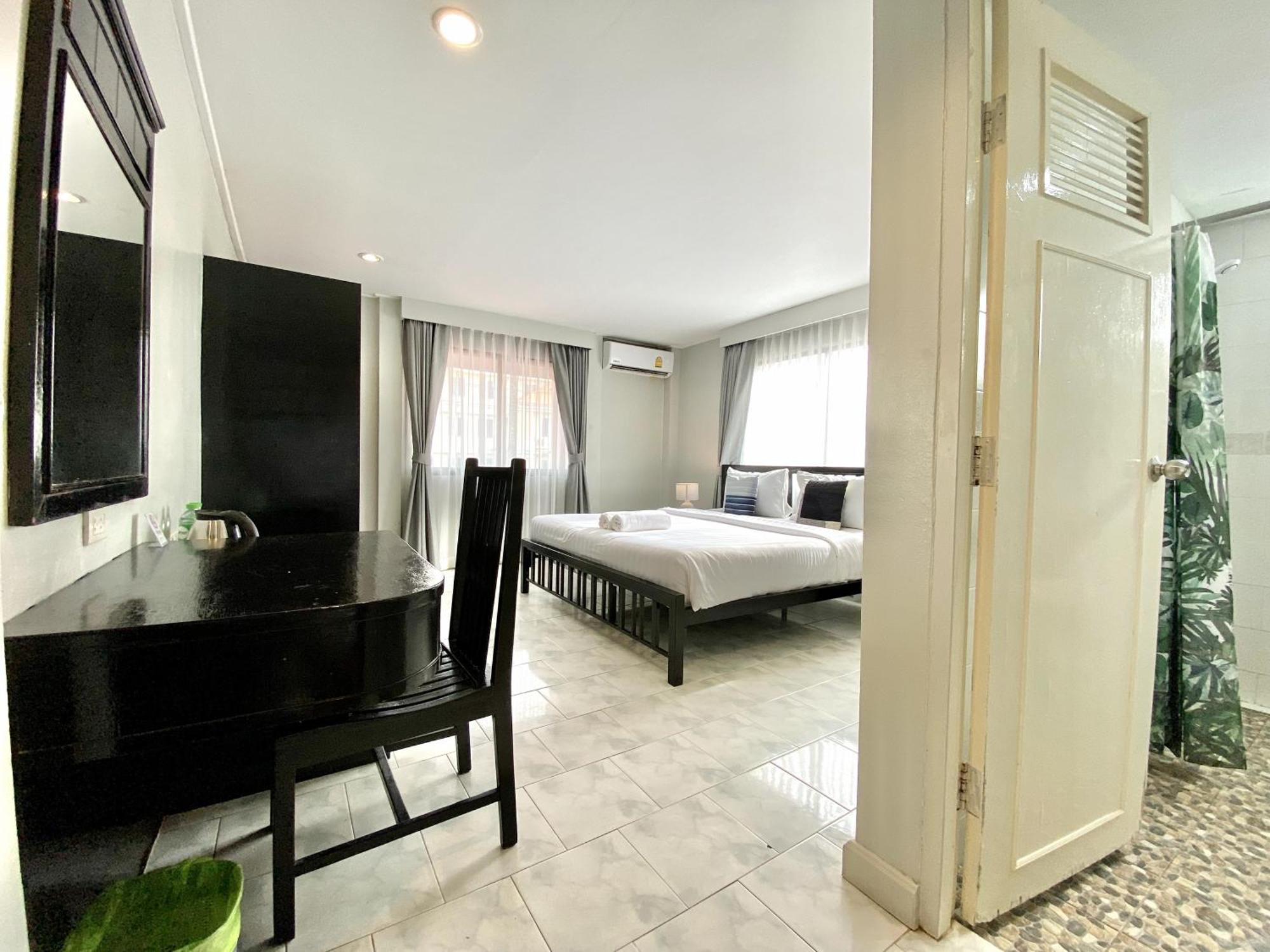 Beachwalk Minotel Patong Eksteriør billede