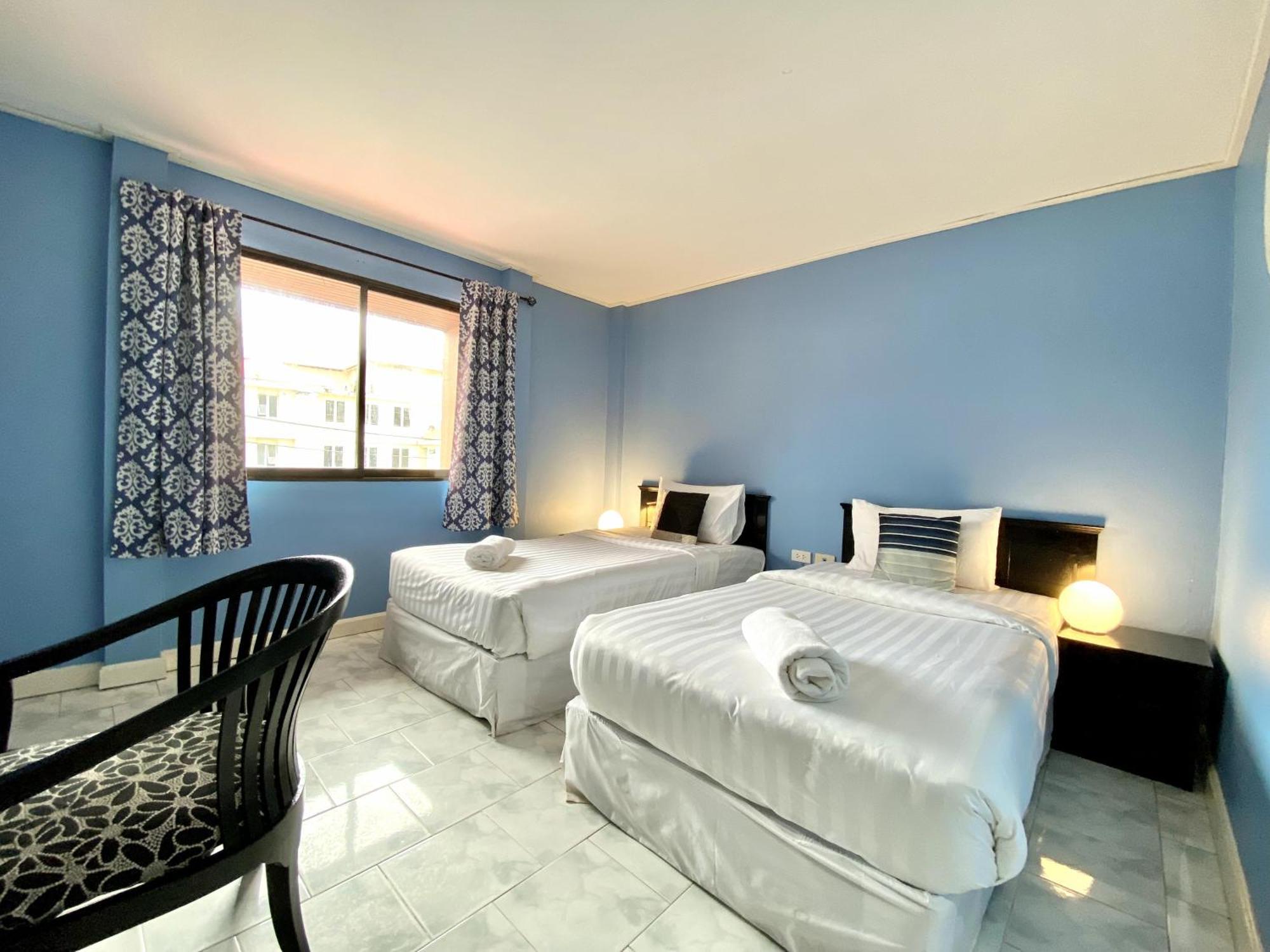 Beachwalk Minotel Patong Eksteriør billede